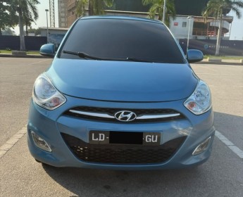 A venda HYUNDAI i10 (1.1) | COSAL