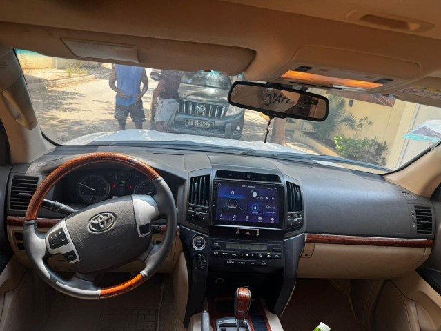 Venda TOYOTA LAND CRUISER | VXR (V8)