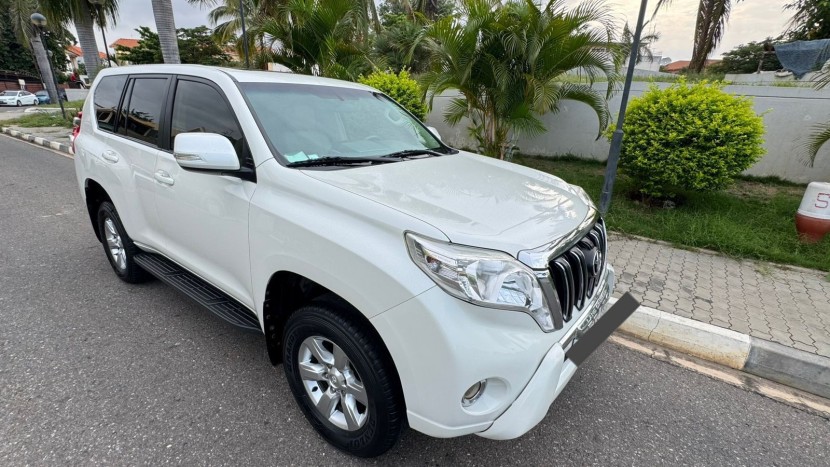 Venda TOYOTA LAND CRUISER | PRADO TXL