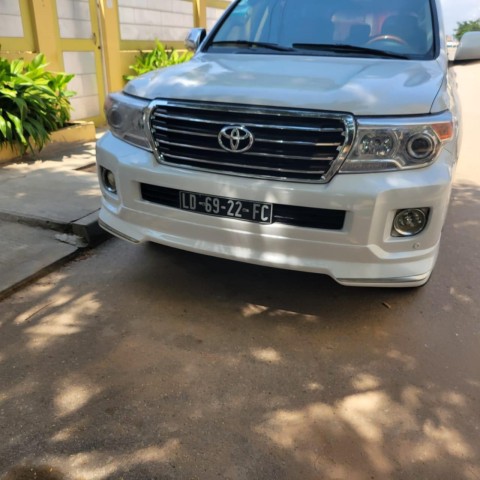 Venda TOYOTA LAND CRUISER | VXR (V8)