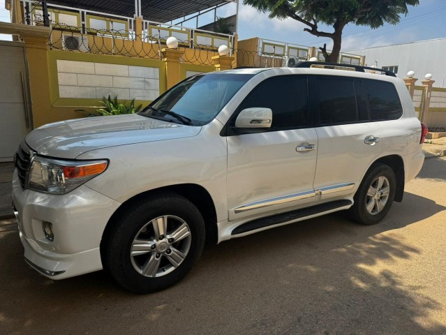 Venda TOYOTA LAND CRUISER | VXR (V8)