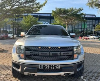 A venda FOR F-150 REPTOR SVT