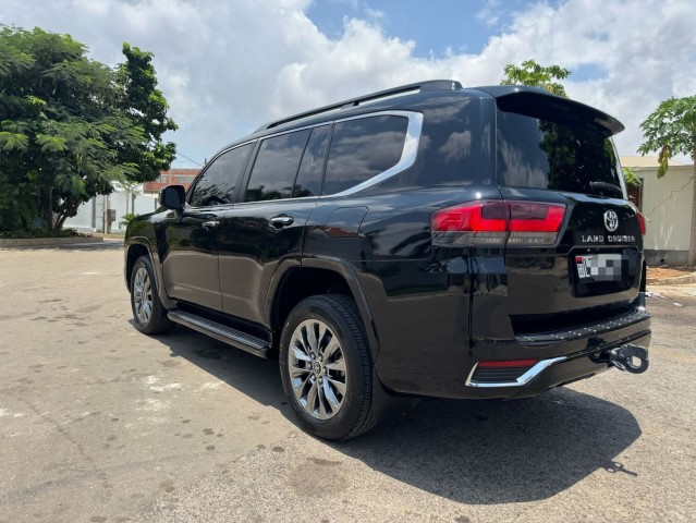 Venda TOYOTA LAND CRUISER VXR TWIN TURBO FULL OPTION 2023