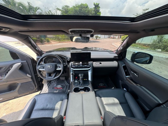 Venda TOYOTA LAND CRUISER VXR TWIN TURBO FULL OPTION 2023