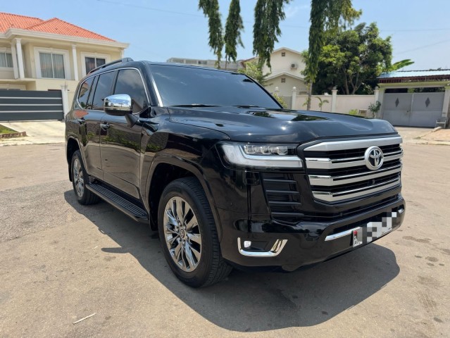 Venda TOYOTA LAND CRUISER VXR TWIN TURBO FULL OPTION 2023