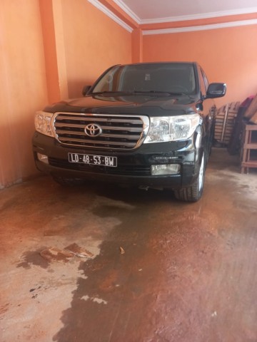 Venda LAND CRUISER V8