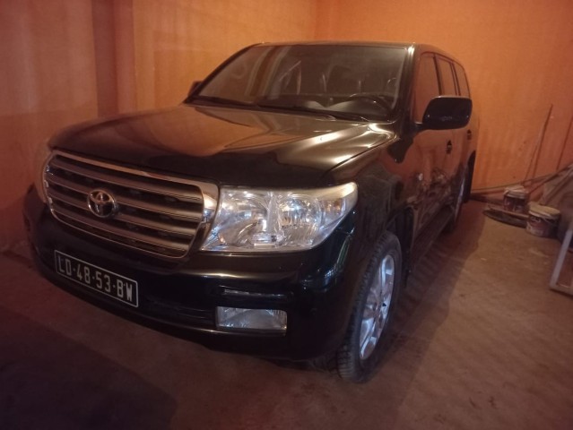 Venda LAND CRUISER V8