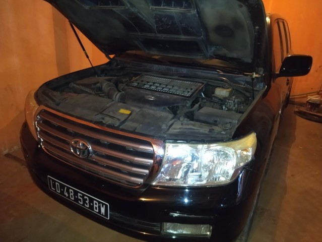 Venda LAND CRUISER V8