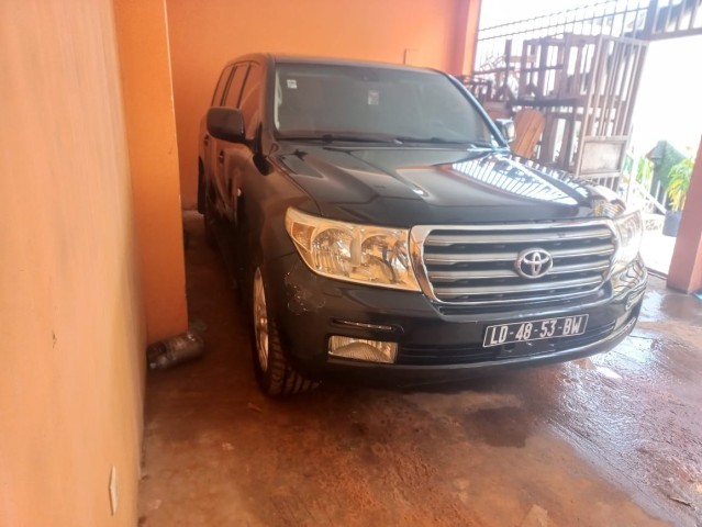 Venda LAND CRUISER V8