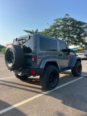 Venda JEEP WRANGLER SAHARA