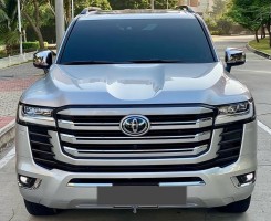 A venda Vendo Toyota landcruiser VXR 2024