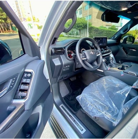 Venda Vendo Toyota landcruiser VXR 2024