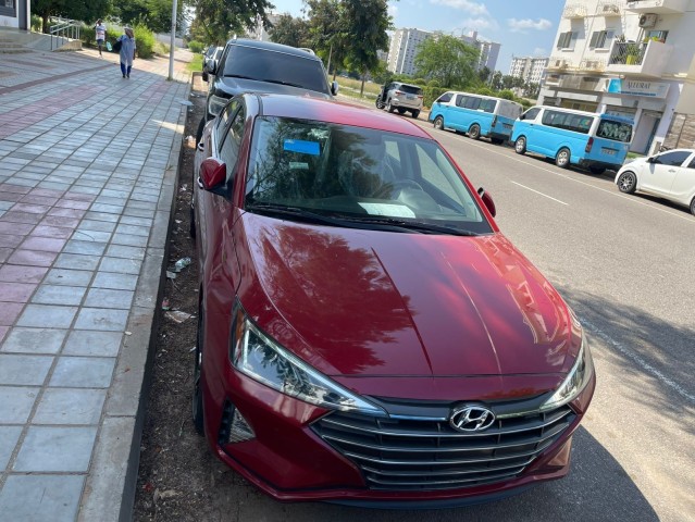 Venda Hyundai Elantra Semi Novo