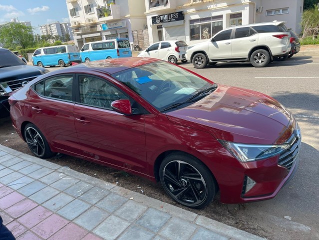 Venda Hyundai Elantra Semi Novo