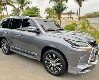 Comprar Vendo Lexus Super sport plus 570