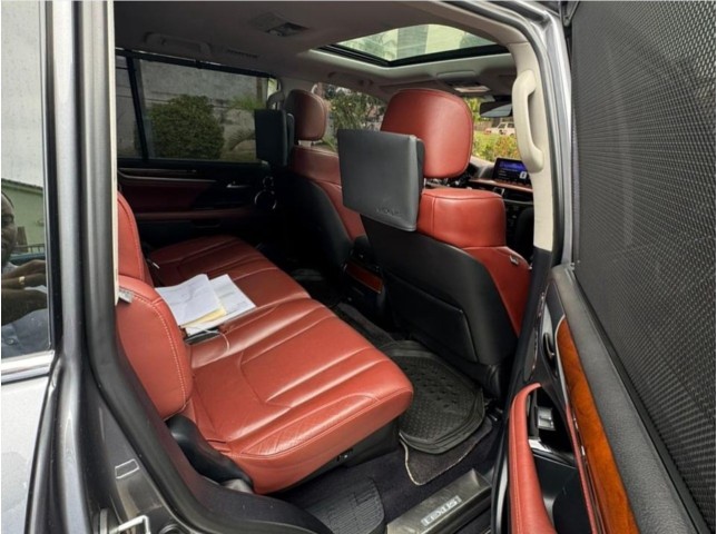 Venda Vendo Lexus Super sport plus 570