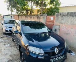 A venda Renault Sandero disponível
