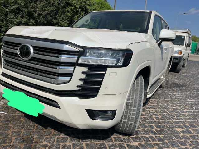 Venda Toyota Land Cruiser Twin Turbo GX Full Options