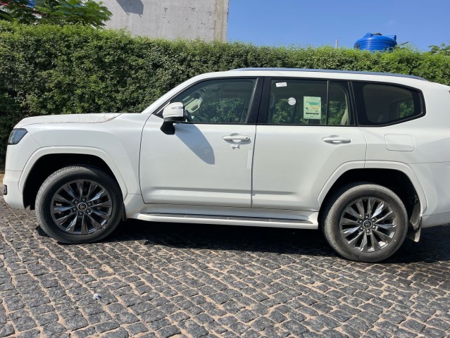Venda Toyota Land Cruiser Twin Turbo GX Full Options