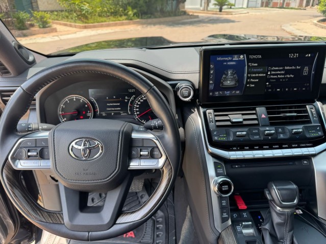 Venda TOYOTA LAND CRUISER VXR TWIN TURBO FULL OPTION 2023