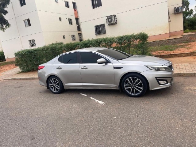 Venda Kia Optima bem cuidado