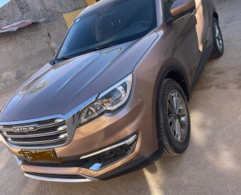 A venda JETOUR X70 240T 7 LUGARES