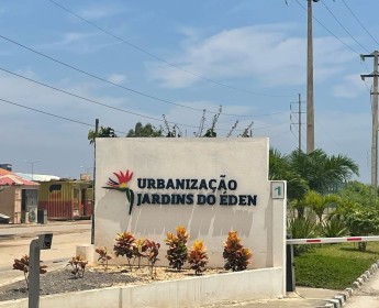 A venda Vende-se Vivenda no Jardim do Éden