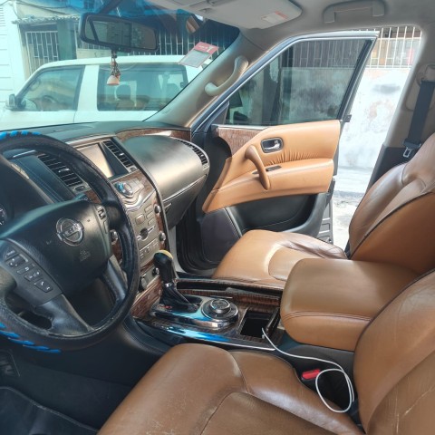 Venda NISSAN PATROL (PLATINUM)
