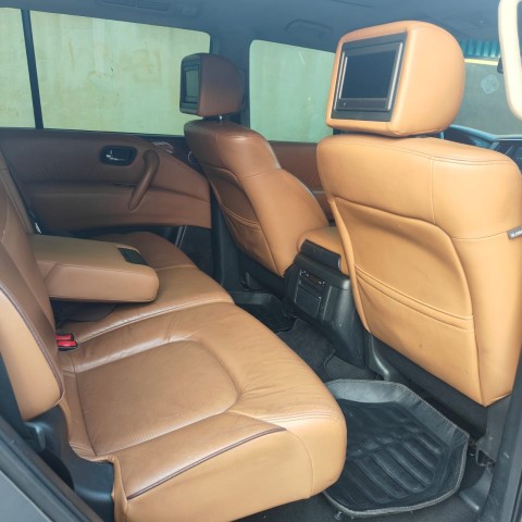 Venda NISSAN PATROL (PLATINUM)