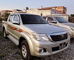 A venda Vende-se Toyota Hilux