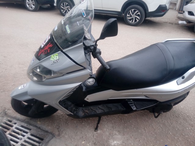Venda Moto keeway Silverblade
