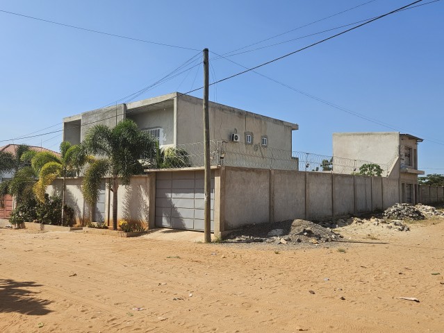 Venda Casa V4+ Luanda