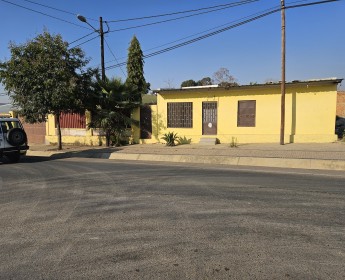 A venda Casa V3 Lubango