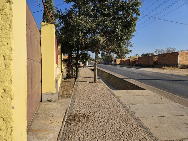 Venda Casa V3 Lubango