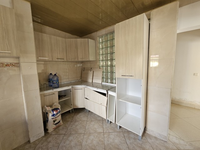 Venda Casa V3 Lubango