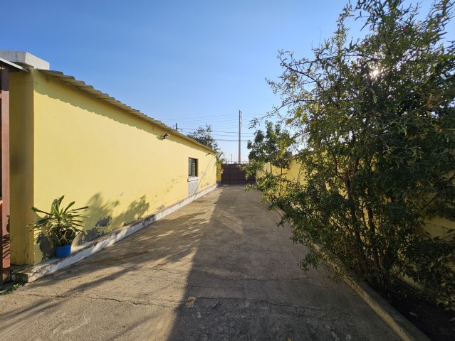 Venda Casa V3 Lubango