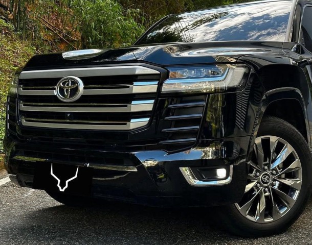 Venda Toyota Land Cruiser LC300 GXR Twin Turbo