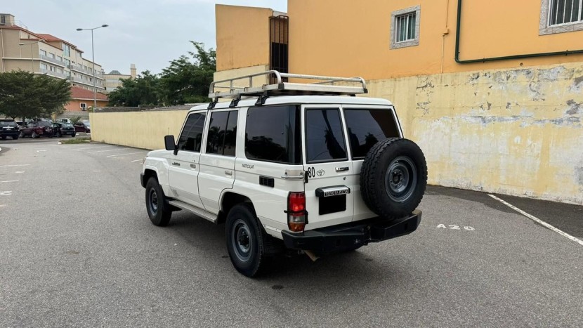 Venda LAND CRUISER LX Executivo