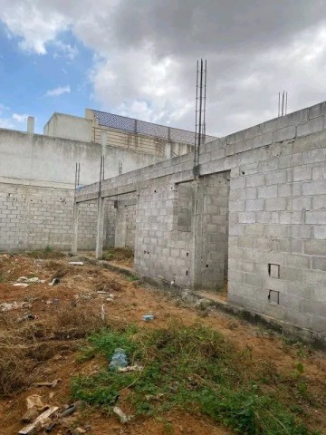 Venda Casa inacabada