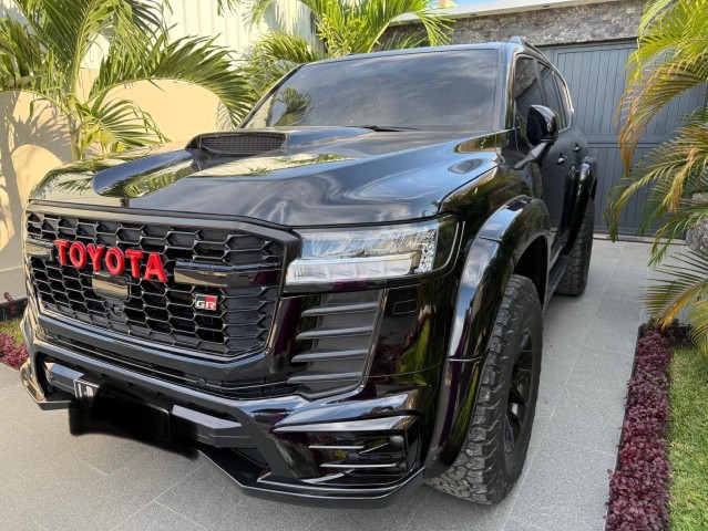 Venda Toyota Land Cruiser Twin Turbo - 2024