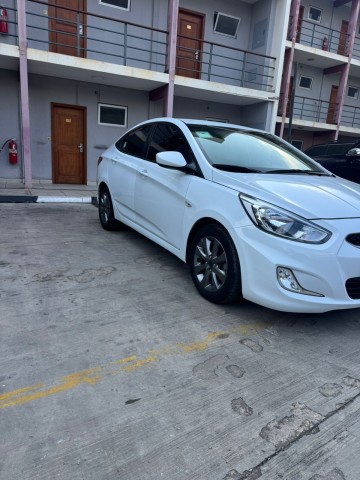 Venda HYUNDAI ACCENT