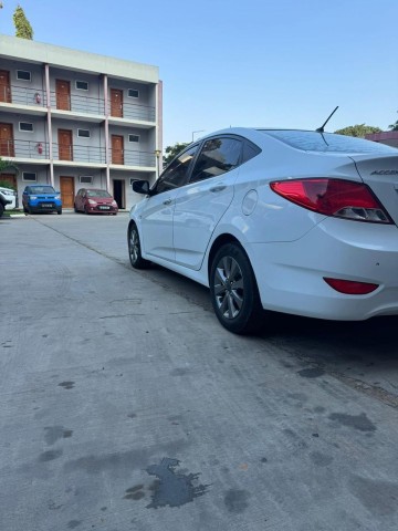 Venda HYUNDAI ACCENT