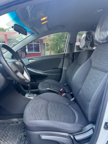 Venda HYUNDAI ACCENT