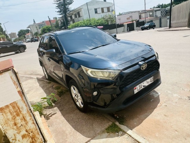 Venda TOYOTA RAV4