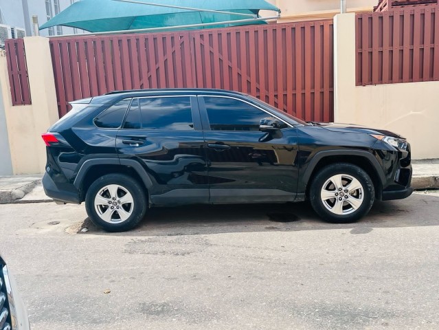 Venda TOYOTA RAV4