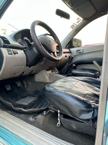 Venda Vendo Mitsubishi L200 Limpa