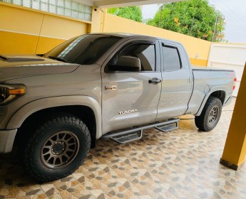 Comprar TOYOTA TUNDRA 2018