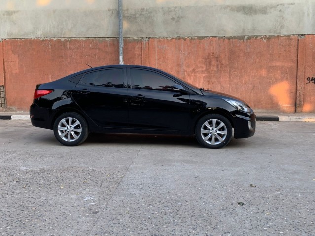 Venda HYUNDAI ACCENT