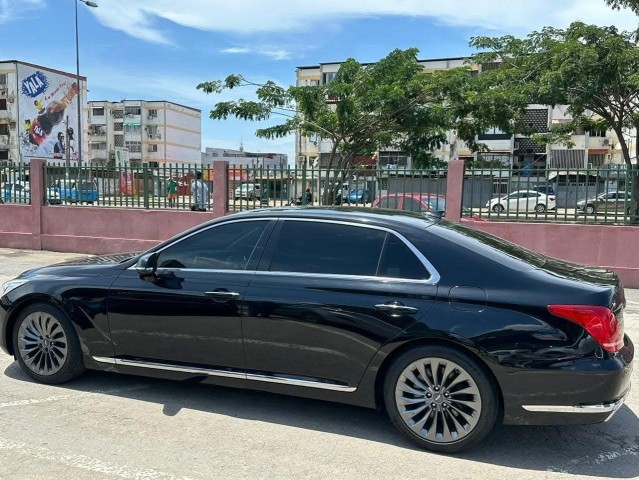 Venda HYUNDAI GENESIS | G900 (V8)