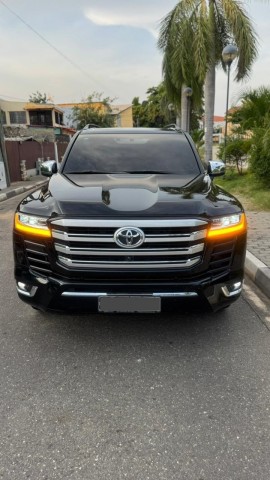 Venda Toyota Land Cruiser VXR Twin Turbo